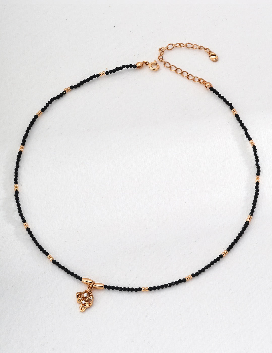 silver-black-crystal-necklace