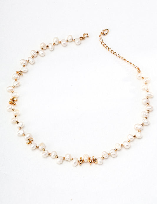 Droplet Sprite Pearl Necklace