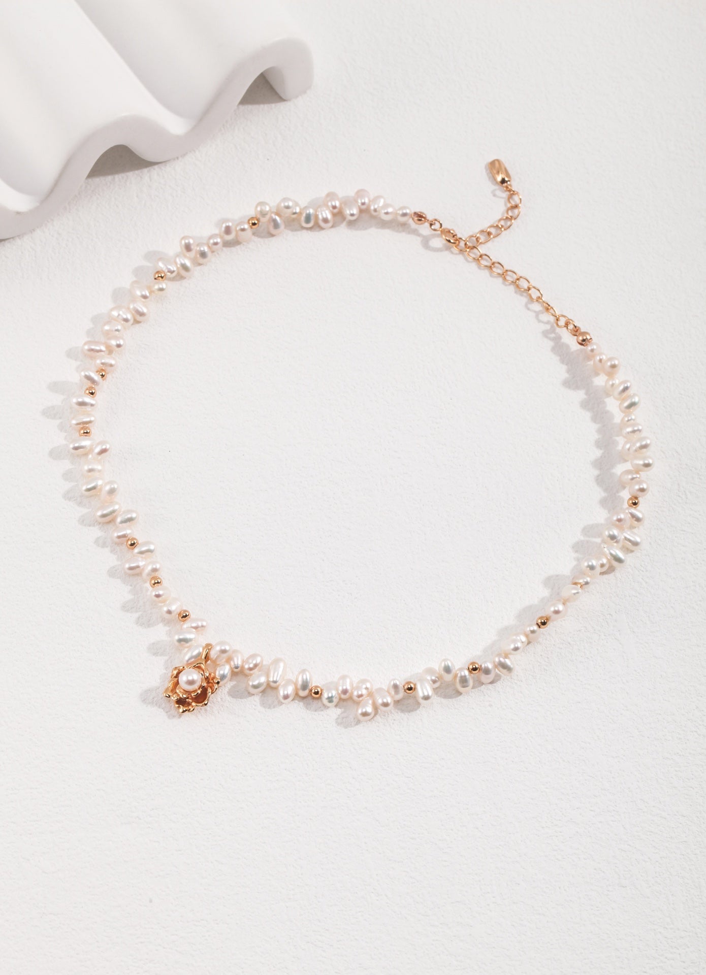 camellia-pearl-necklace